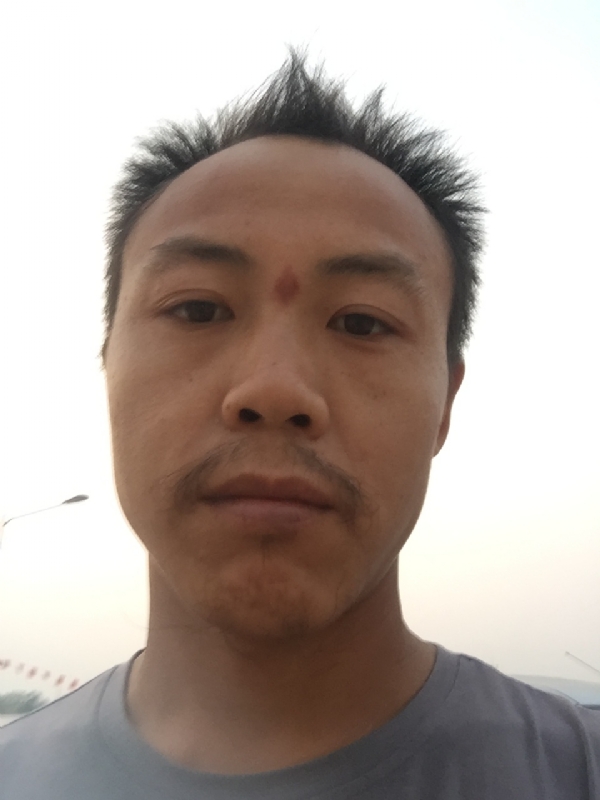 老曹的第一张照片--包头相亲服务中心