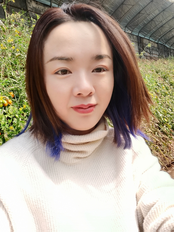 欣欣向荣的第一张照片--包头相亲服务中心