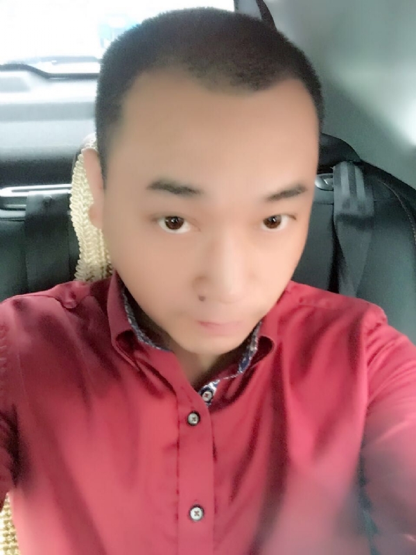 在一个路口等的第一张照片--包头相亲服务中心