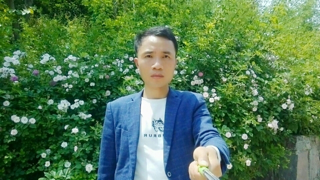 一生何求的第一张照片--包头相亲服务中心