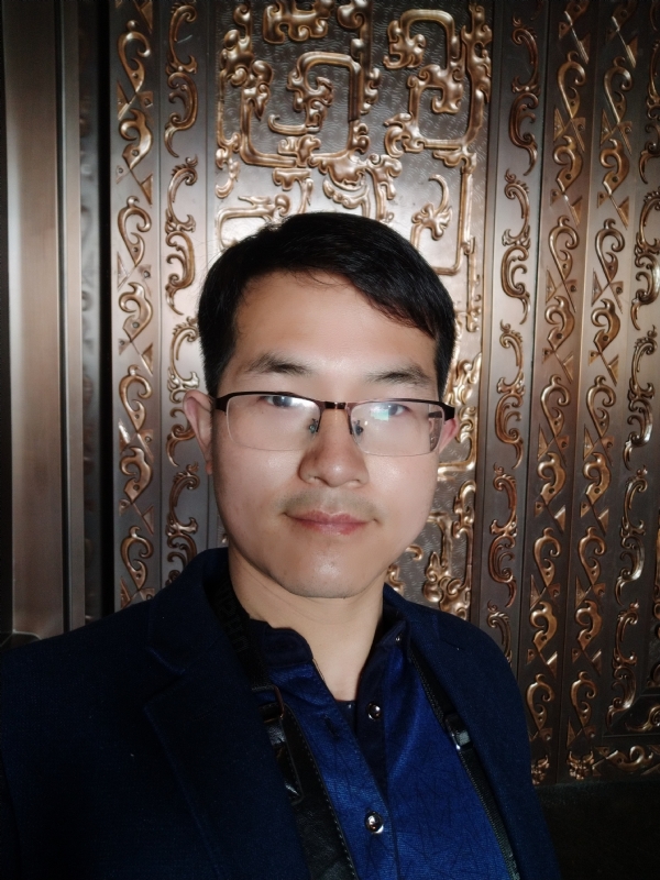 鹏鸟的第一张照片--包头相亲服务中心