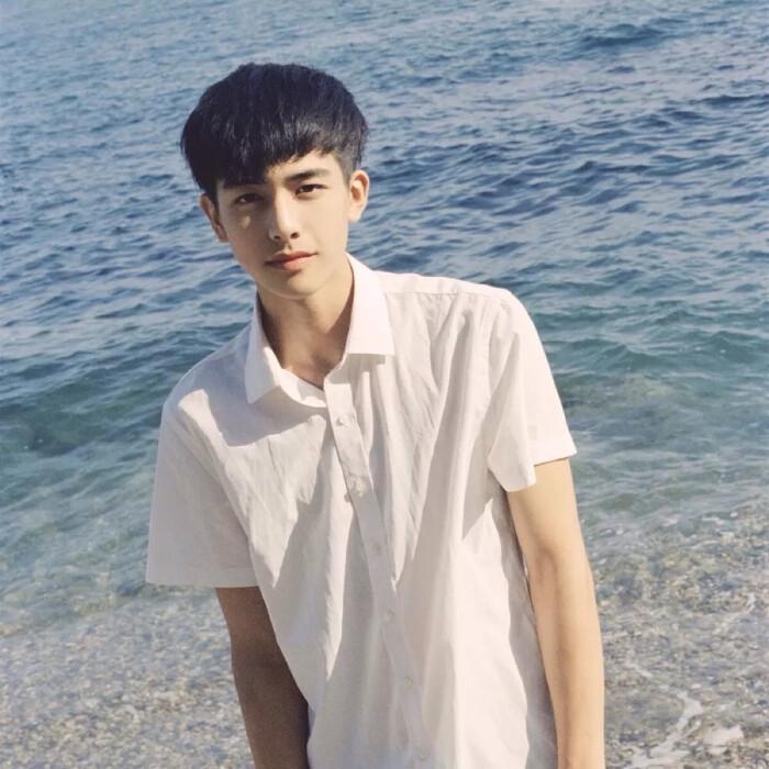 啊巴啊巴的第一张照片--包头相亲服务中心