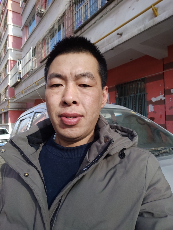 华哥的第二张照片--包头相亲服务中心