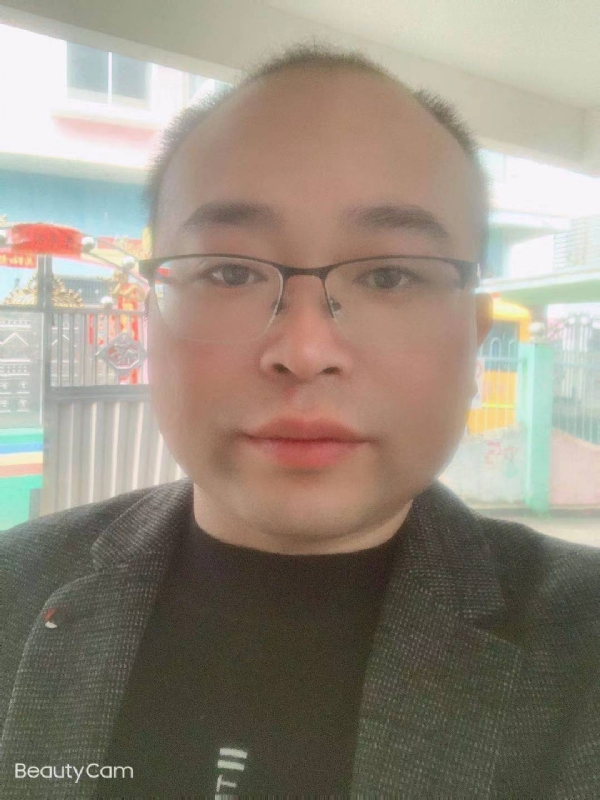 海阔凭鱼跃的第一张照片--包头相亲服务中心