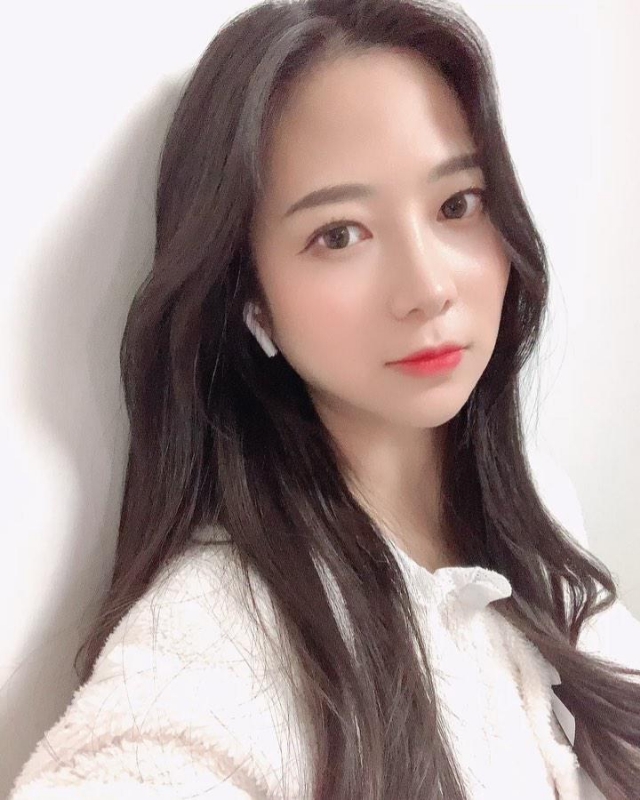 夢怡..的第一张照片--包头相亲服务中心