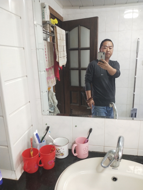 半世人间的第二张照片--包头相亲服务中心