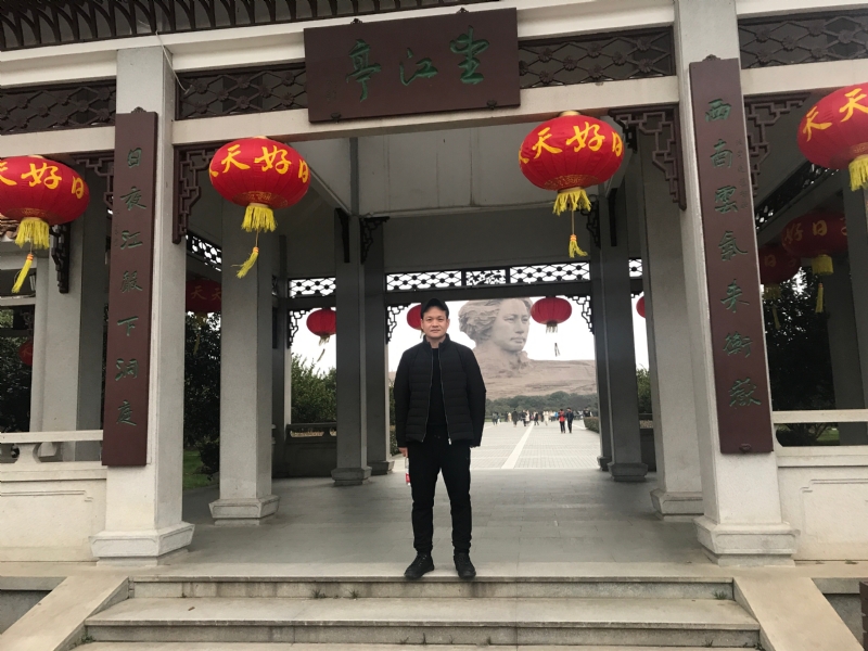 风继续吹的第一张照片--包头相亲服务中心