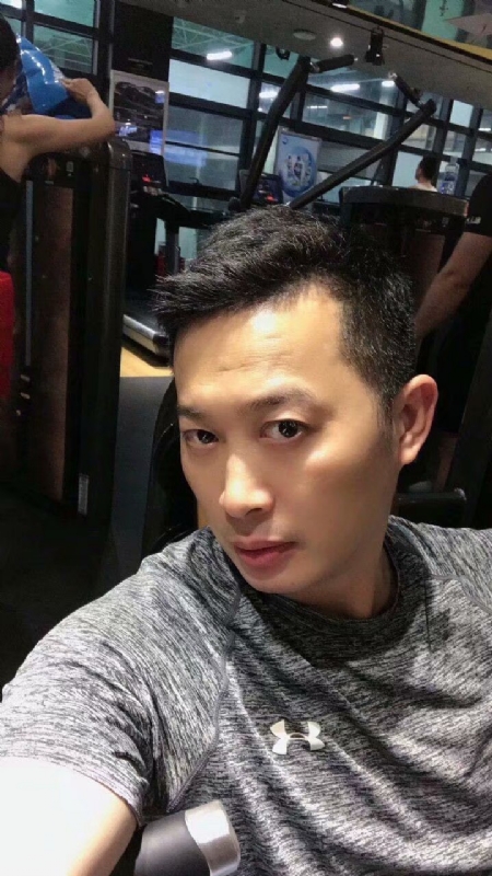 期待你的爱的第一张照片--包头相亲服务中心