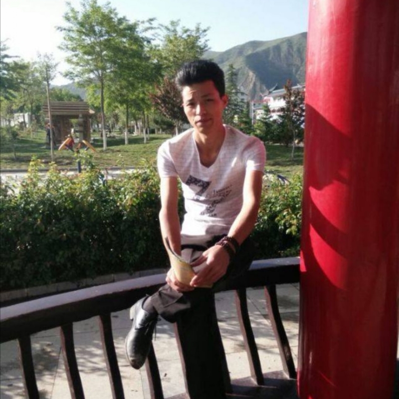 Bill的第一张照片--包头相亲服务中心