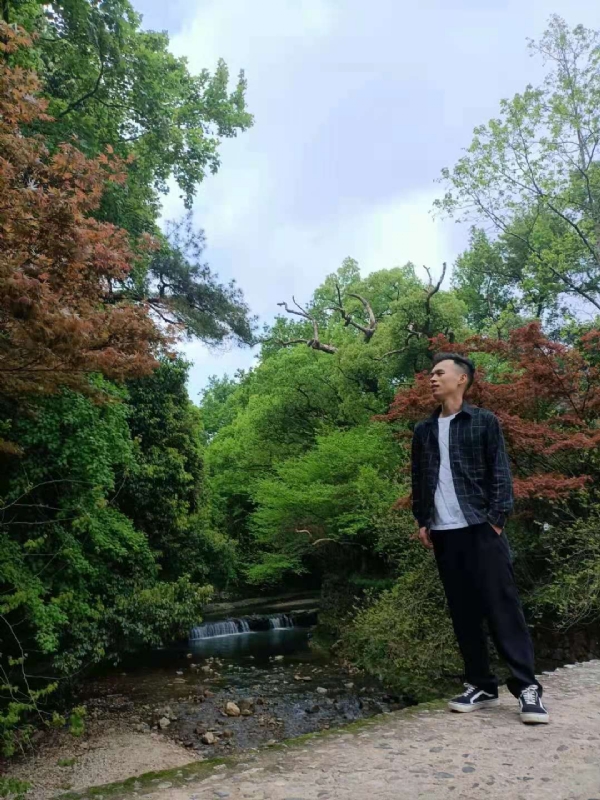 小白的第一张照片--包头相亲服务中心