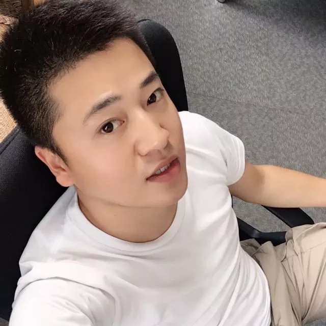 稻草人的第一张照片--包头相亲服务中心