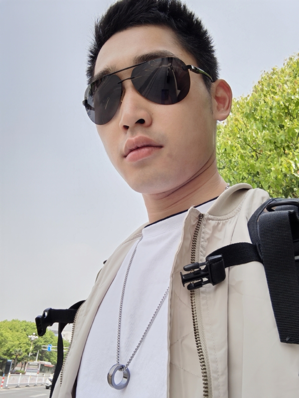 残花落陌,的第一张照片--包头相亲服务中心