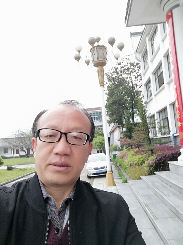 玫瑰祥云的第二张照片--包头相亲服务中心