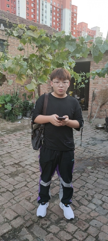 辛禹的第二张照片--包头相亲服务中心