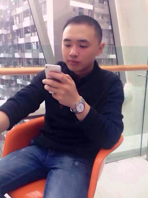 一个人的第一张照片--包头相亲服务中心