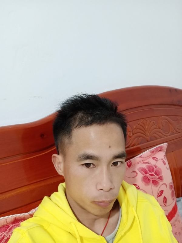 小biu崽的第一张照片--包头相亲服务中心