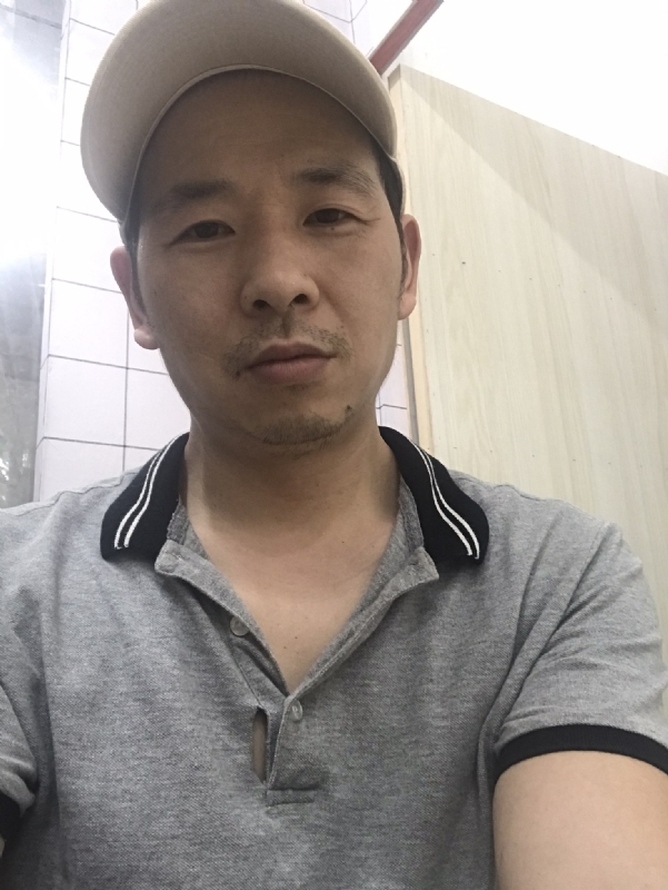 老何的第一张照片--包头相亲服务中心