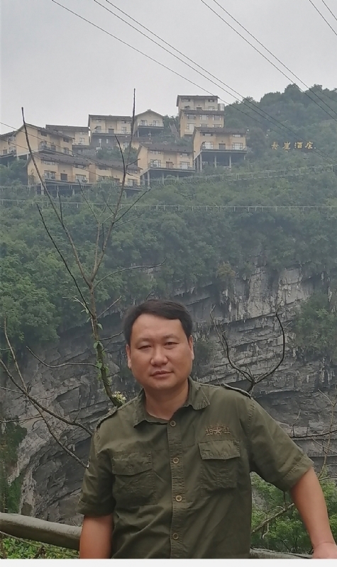 迷彩人生的第一张照片--包头相亲服务中心