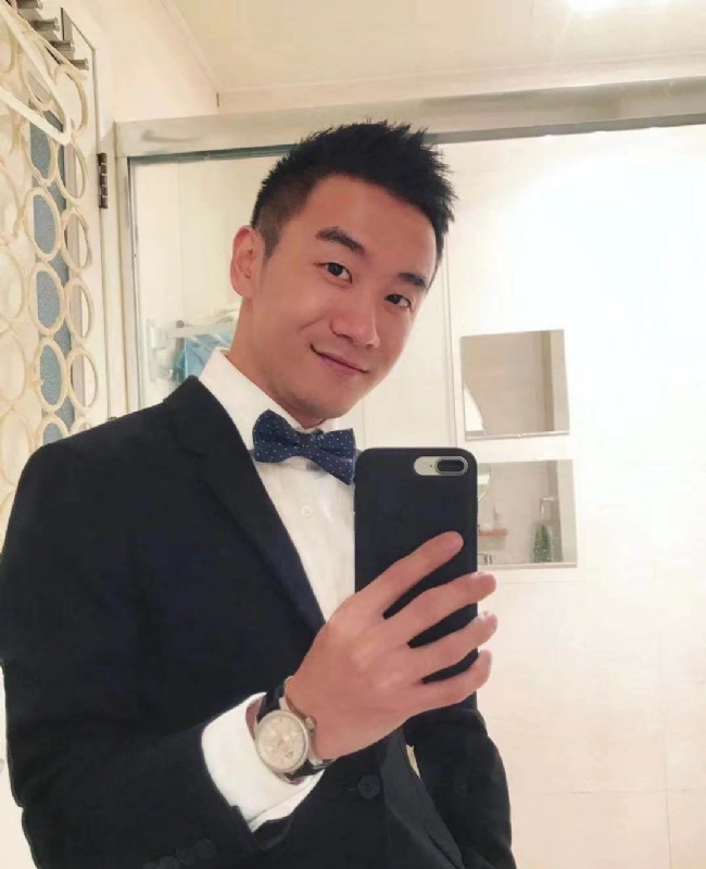 张文杰的第一张照片--包头相亲服务中心