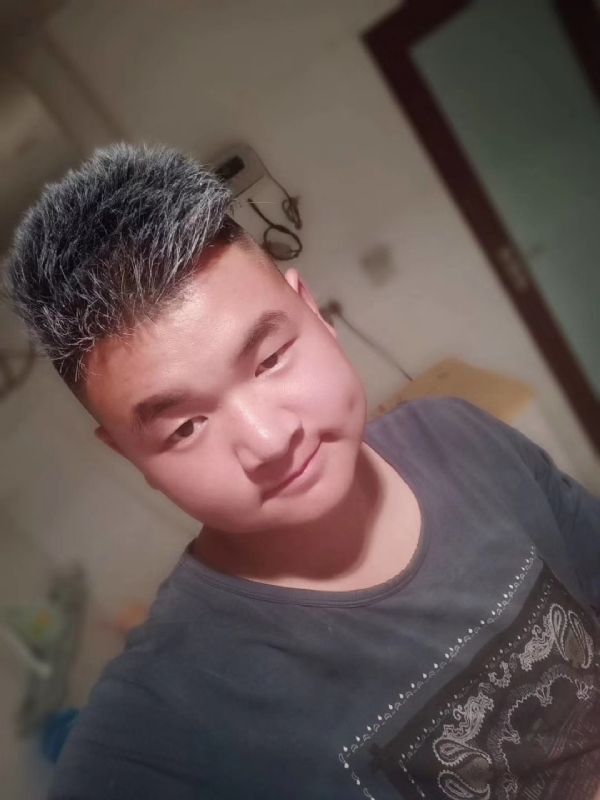 李子木的第一张照片--包头相亲服务中心