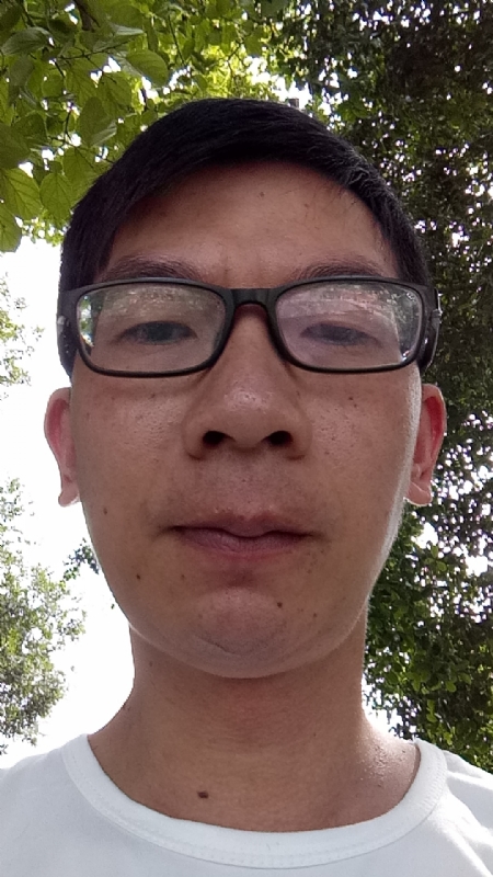 奋斗的第一张照片--包头相亲服务中心