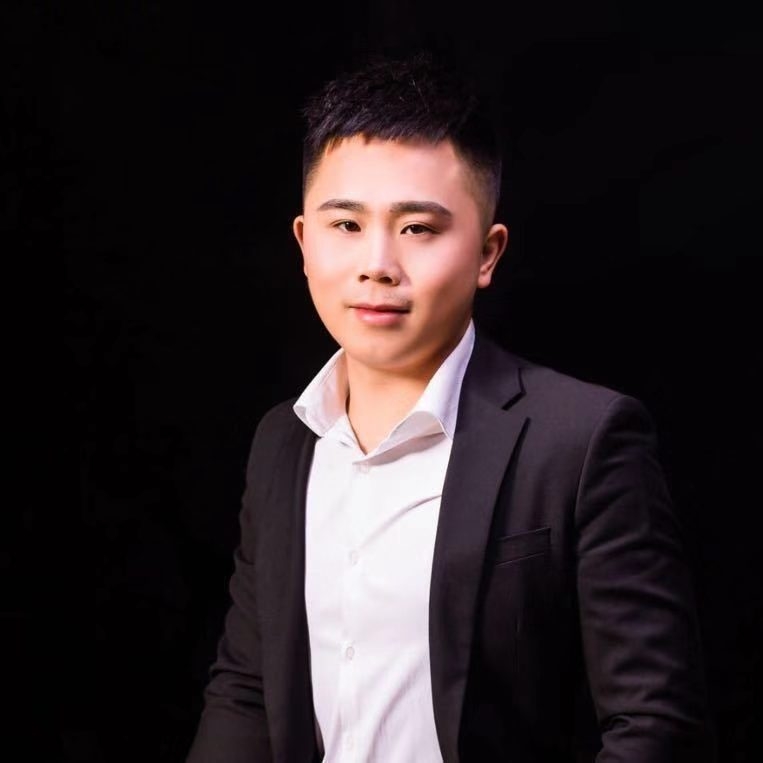 只欠东风的第一张照片--包头相亲服务中心