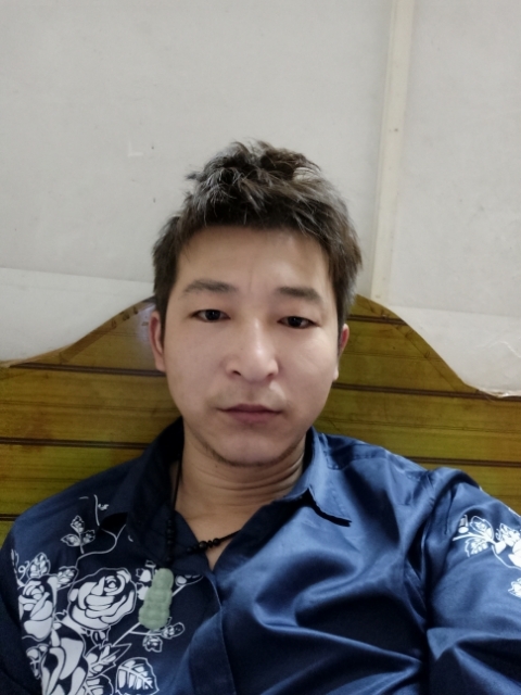 时光的第一张照片--包头相亲服务中心