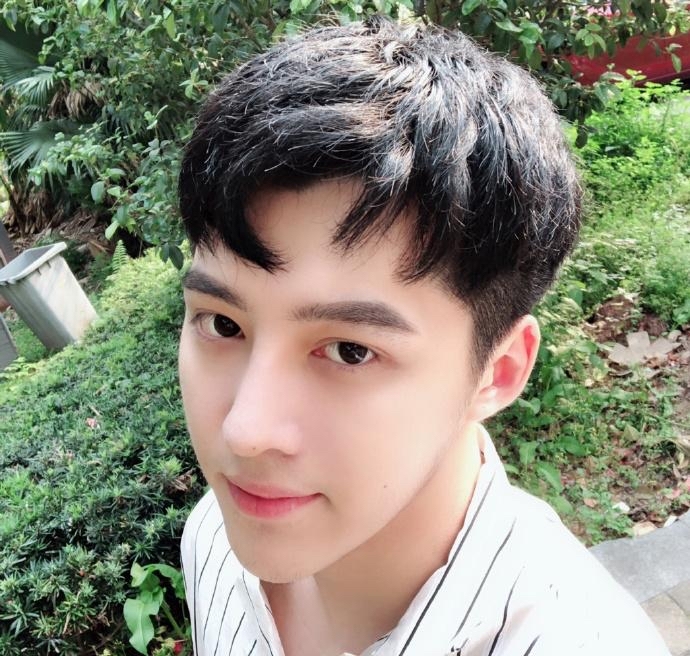 alading的第一张照片--包头相亲服务中心