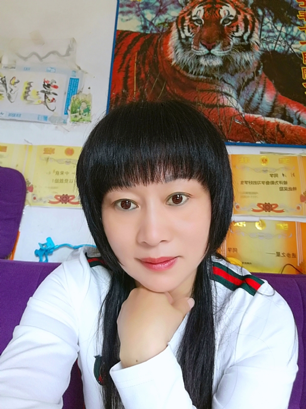 金鱼儿的第二张照片--包头相亲服务中心