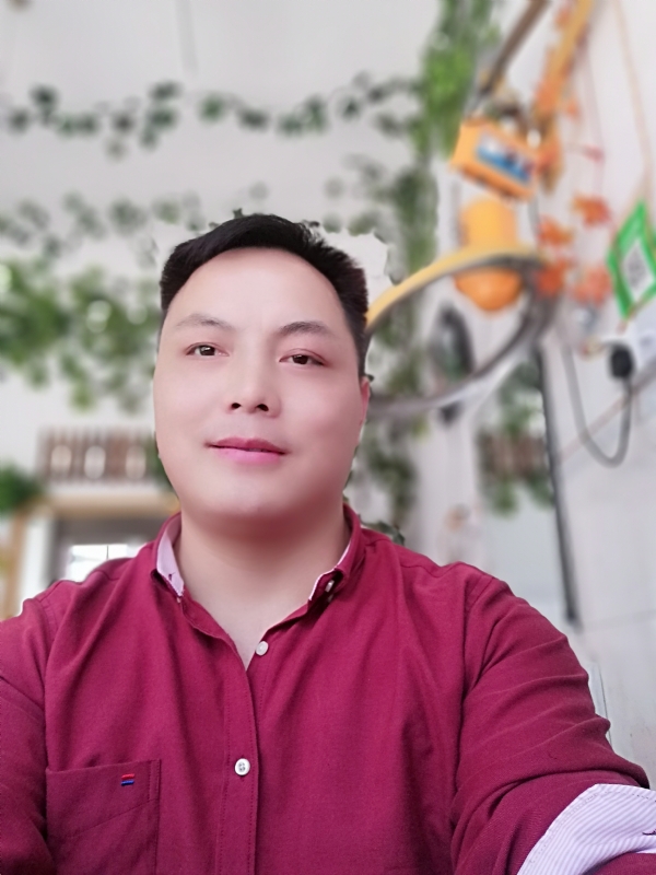 展梦飞翔XC的第一张照片--包头相亲服务中心