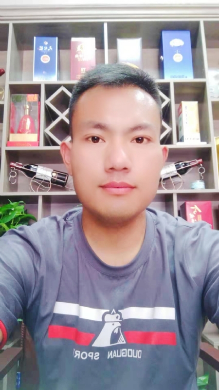 钱乾的第一张照片--包头相亲服务中心