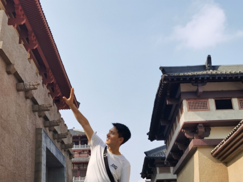 咸鱼不闲的第一张照片--包头相亲服务中心