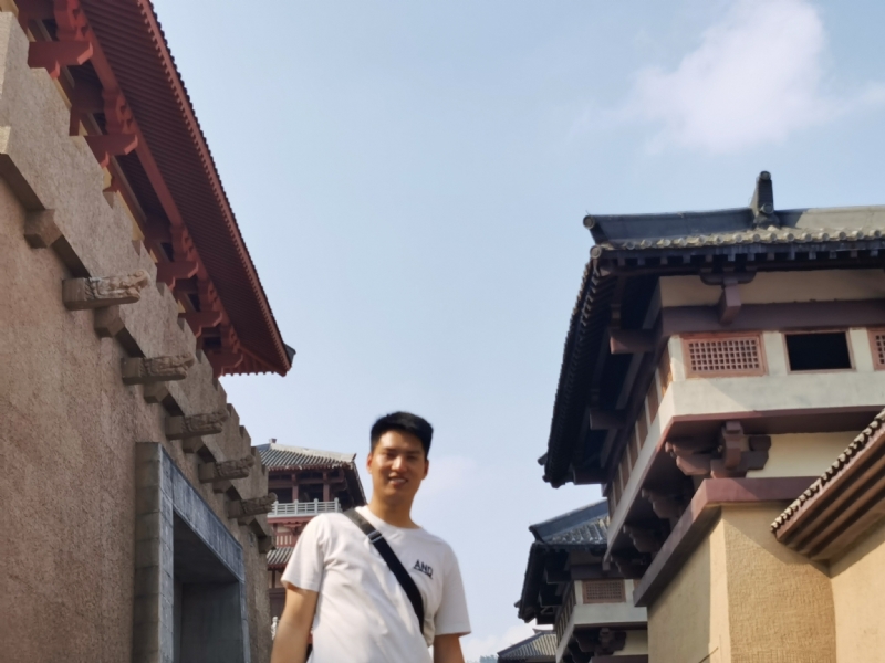 咸鱼不闲的第二张照片--包头相亲服务中心