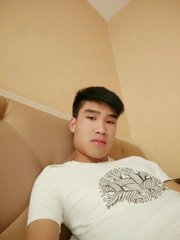 谁不曾孤单上路的第二张照片--包头相亲服务中心