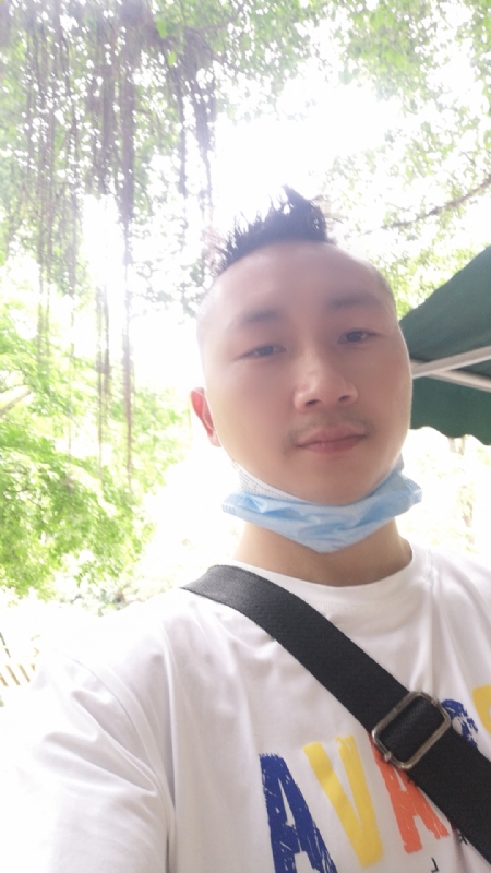 守望幸福的第一张照片--包头相亲服务中心