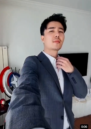 孤獨一郎的第一张照片--包头相亲服务中心