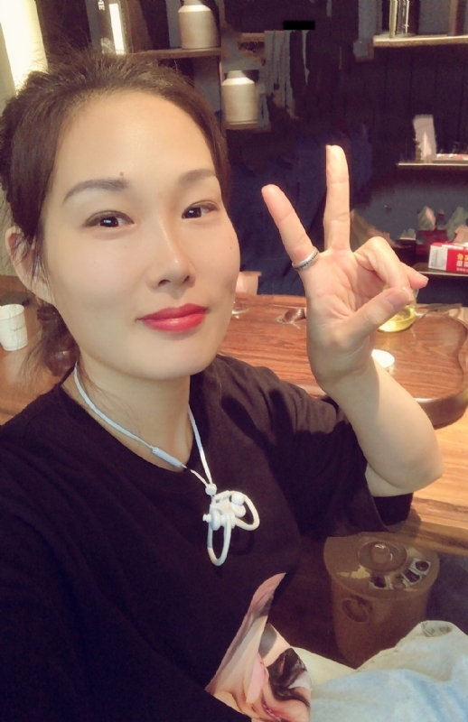 冷紫斑蝶的第一张照片--包头相亲服务中心