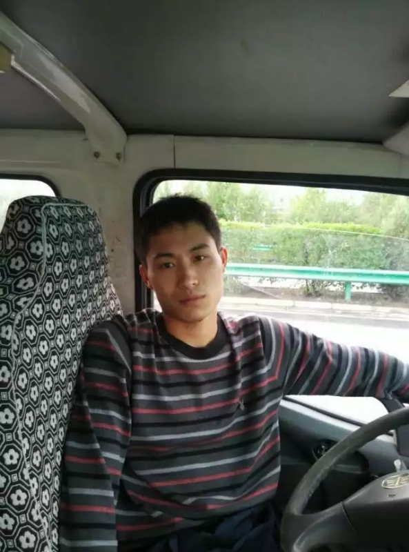 桦树林的第一张照片--包头相亲服务中心