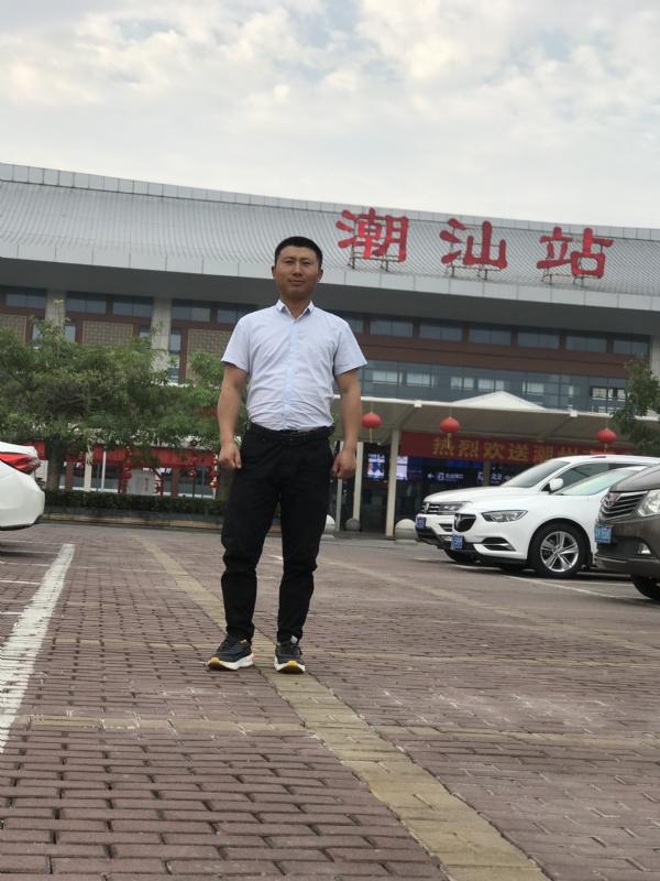 健华的第三张照片--包头相亲服务中心