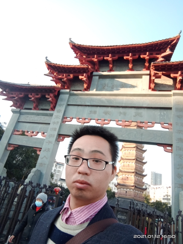 碧血丹心的第一张照片--包头相亲服务中心