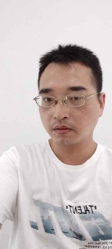 辉哥的第一张照片--包头相亲服务中心