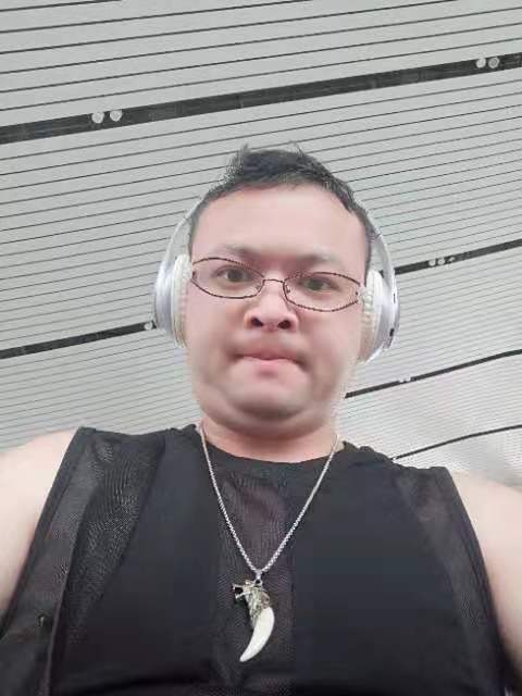 醉叶孤城的第一张照片--包头相亲服务中心