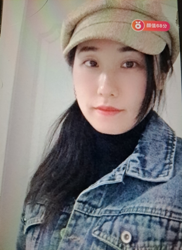 嫣然一笑的第二张照片--包头相亲服务中心