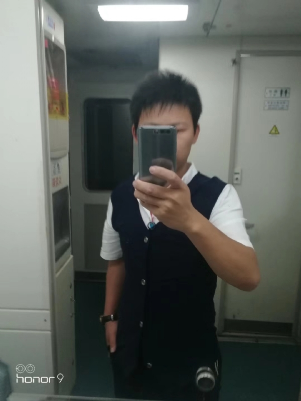 阳光下de幸福的第一张照片--包头相亲服务中心