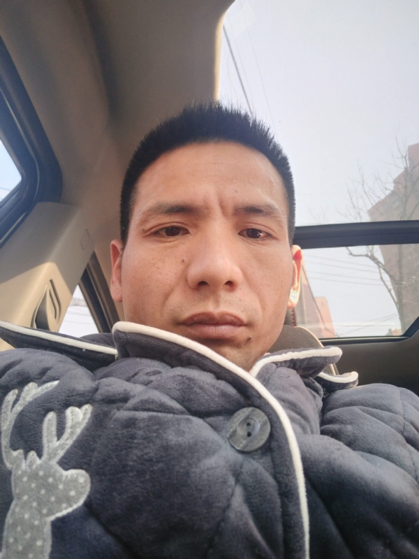 青春不长在的第一张照片--包头相亲服务中心