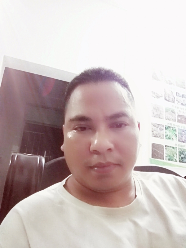 小叔也有爱的第一张照片--包头相亲服务中心