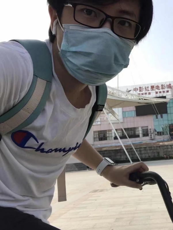 丁先生的第二张照片--包头相亲服务中心