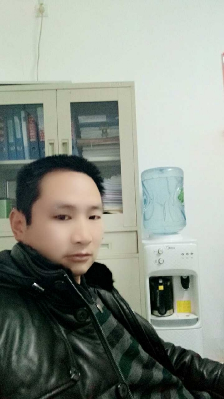 蓝色棒棒糖的第一张照片--包头相亲服务中心