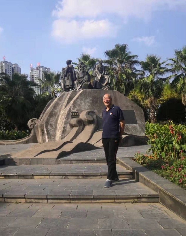 笨笨男的第一张照片--包头相亲服务中心