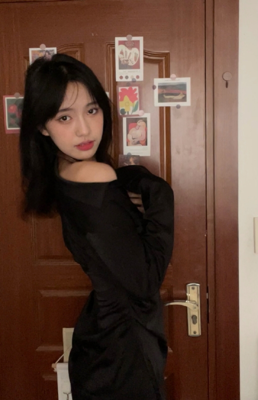 李美嘉的第一张照片--包头相亲服务中心